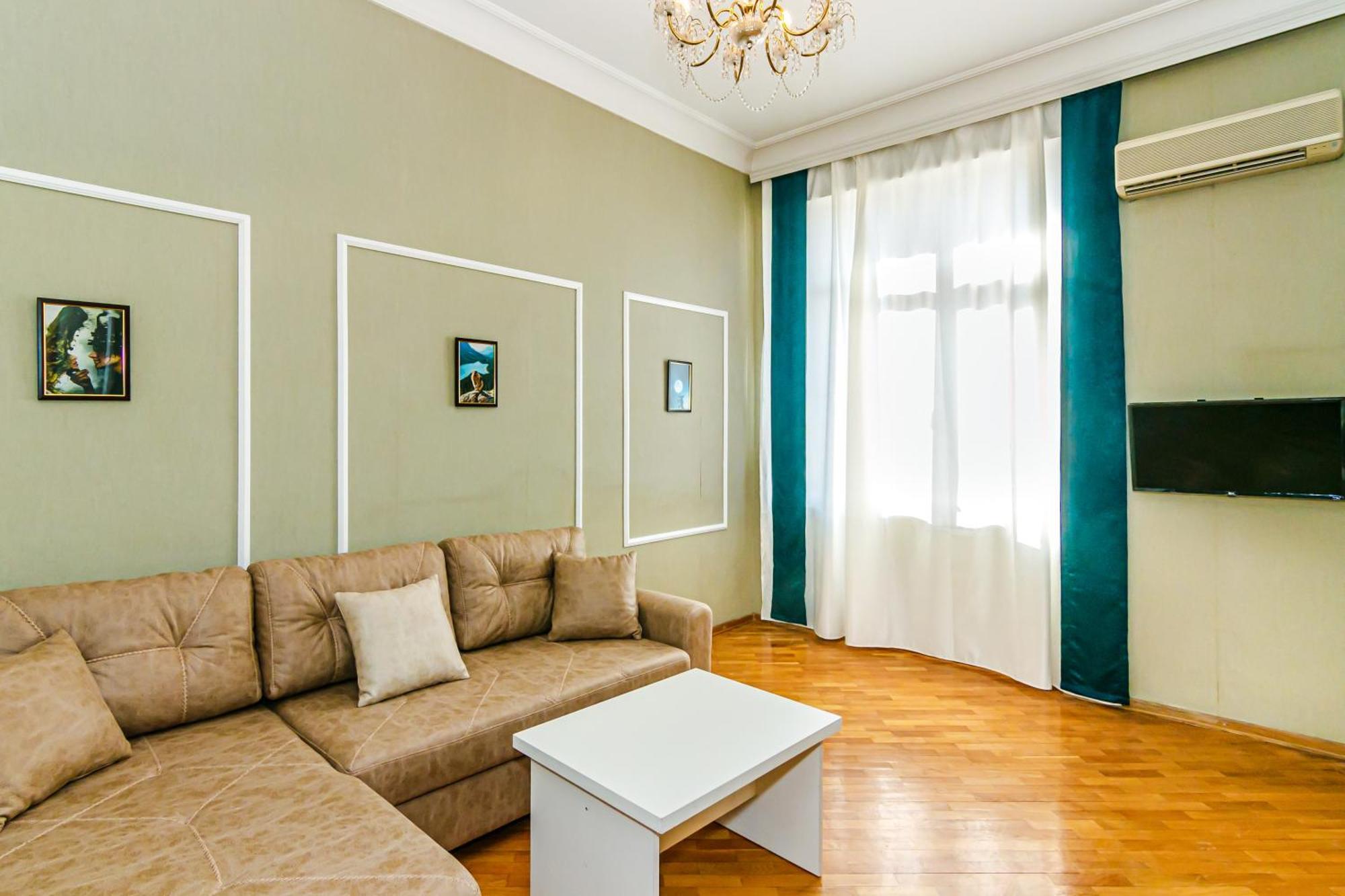 Windy City Apartment Baku Bagian luar foto