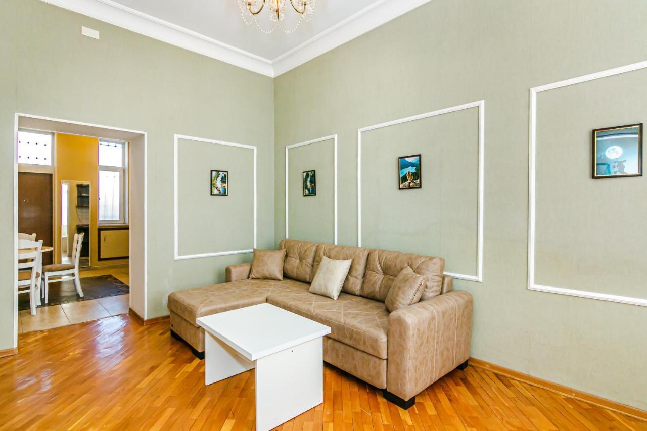 Windy City Apartment Baku Bagian luar foto